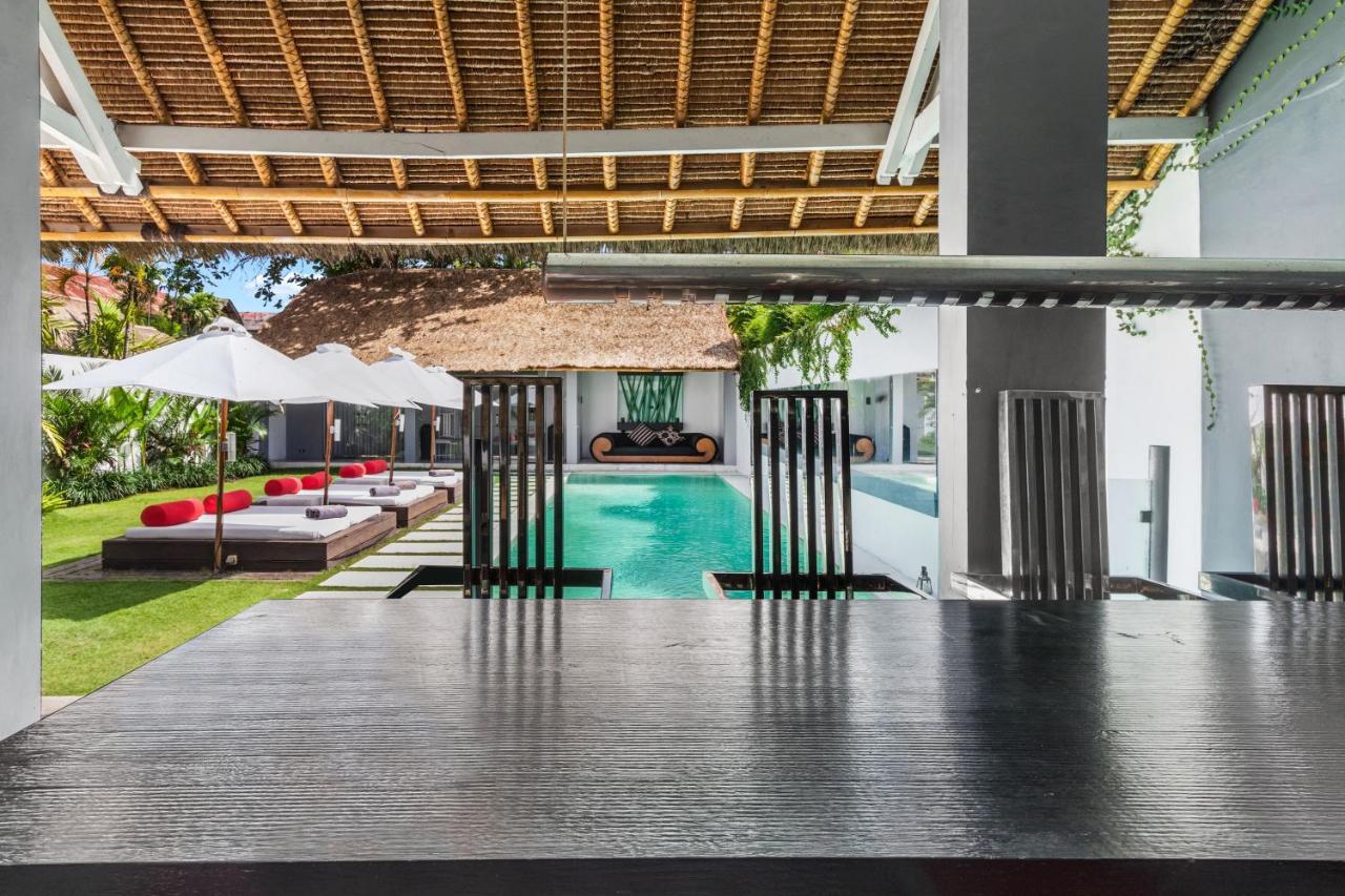 Saga Villas Ultra Семіньяк Екстер'єр фото